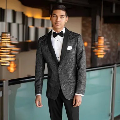 formal clothes in Lake Geneva, men's suits Kenosha WI, custom tuxedos Lake Geneva